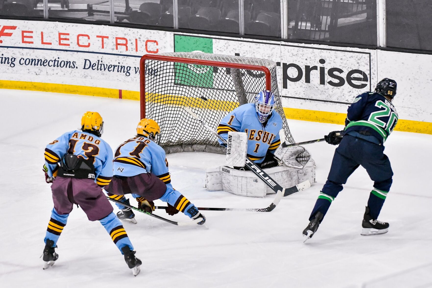 02/27/2021 - ice hockey - Marquette vs De Smet